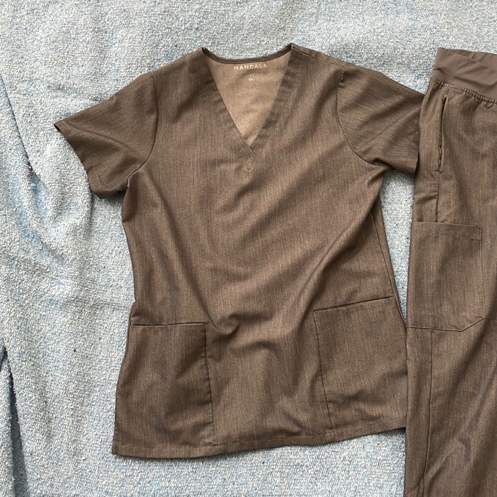 6 pocket top Heather denim mandala scrub & 9 pocket joggers Heather denim pants